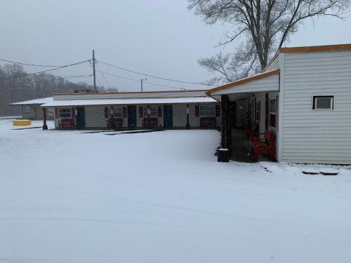 Tour Inn Motel - photo 9