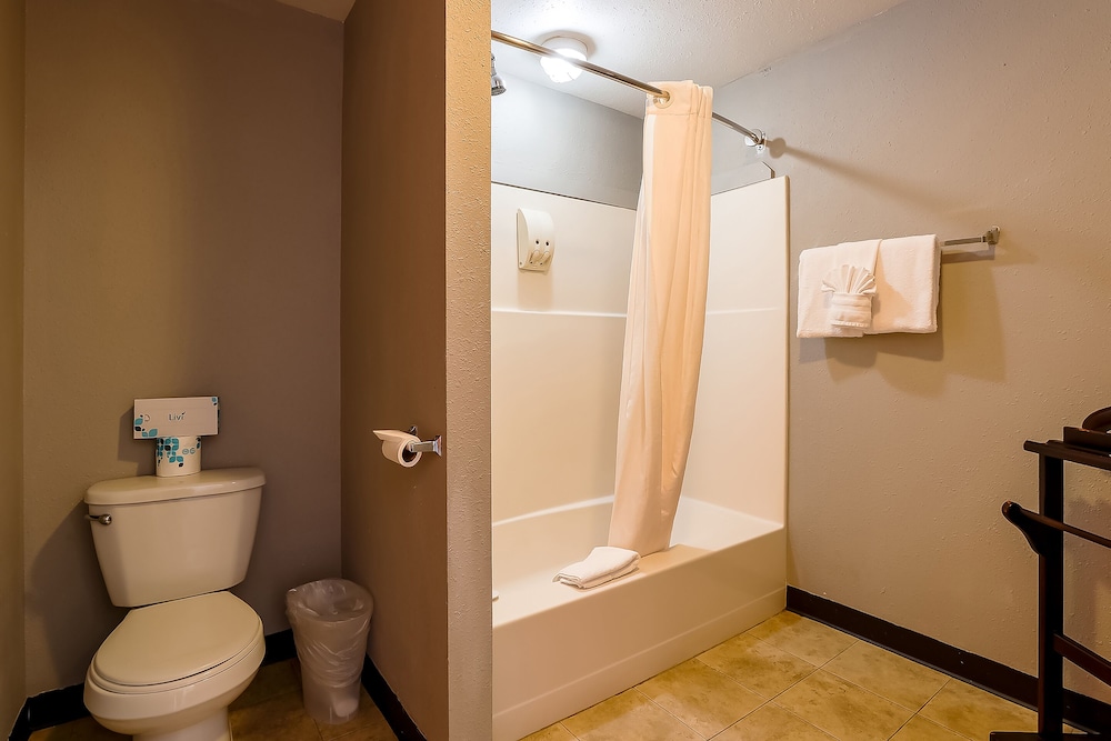 Coast River Inn by OYO Seaside - photo 68