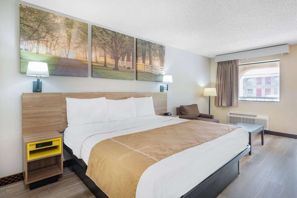 Days Inn by Wyndham Macon I 475 - photo 32