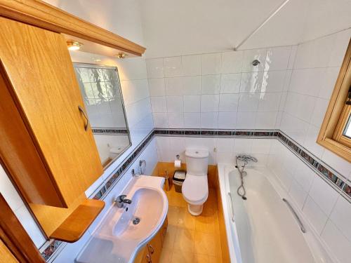Lovely Pool Villa in Pyla