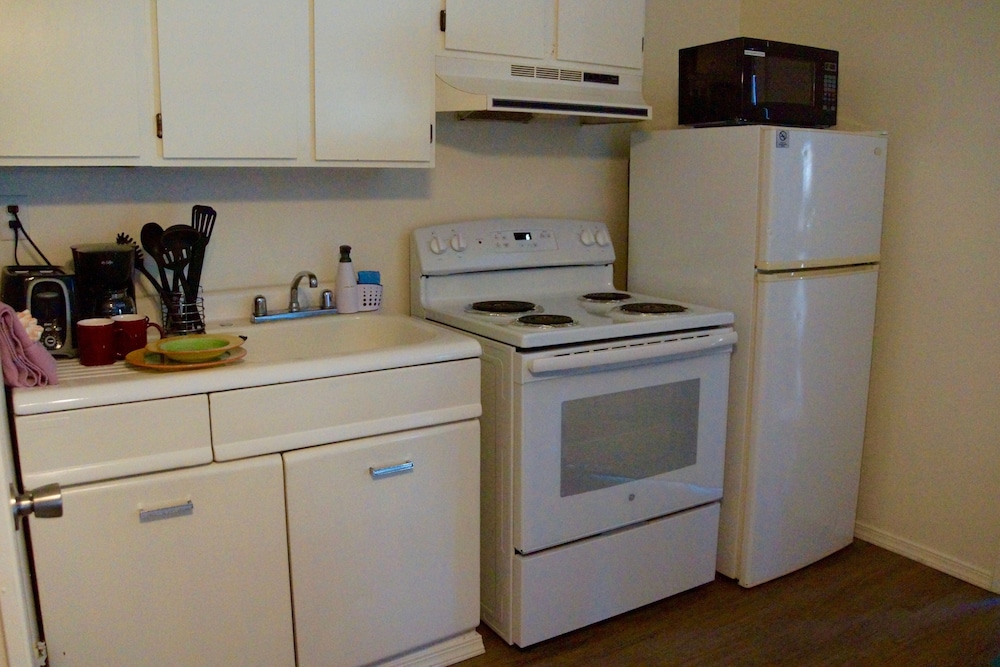 Arbor Inn Motel Oakridge - photo 11