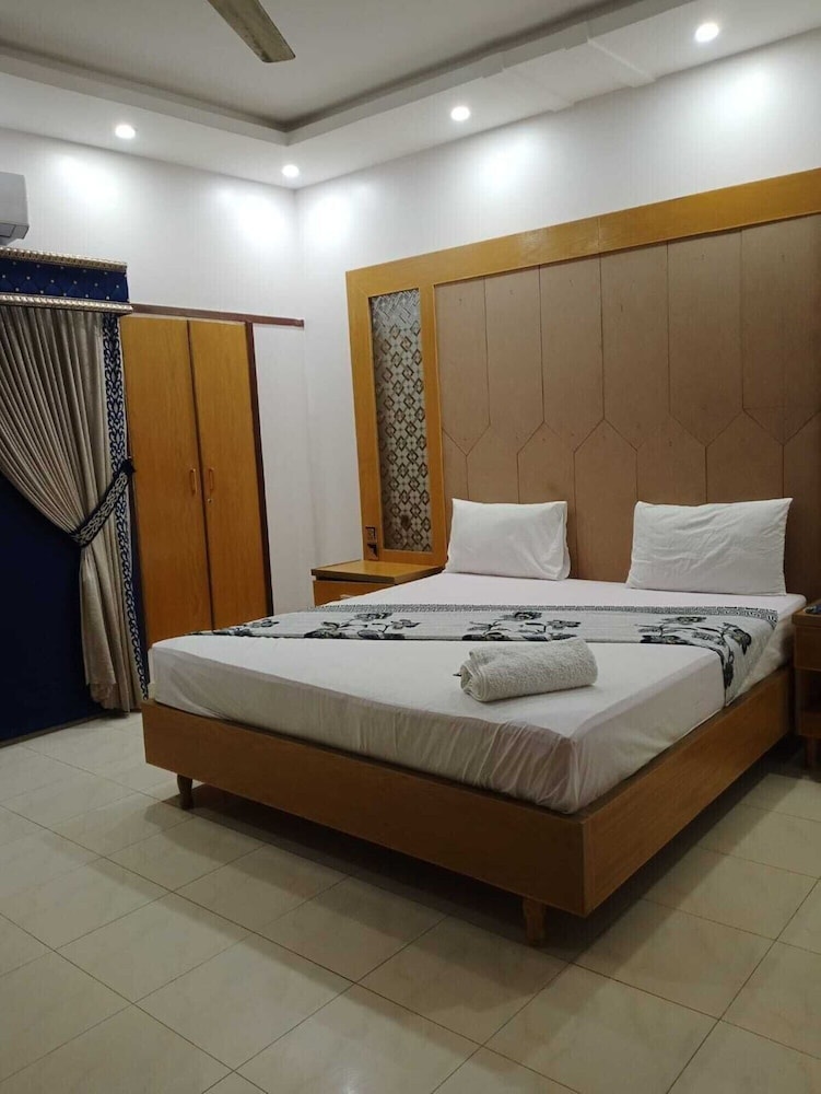 Hotel Book & Stay in Unknown City, Pakistan