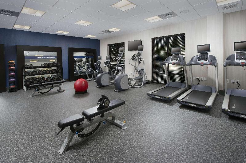 Hampton Inn & Suites Falls Church - photo 105