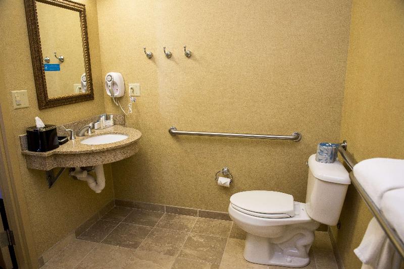 Hampton Inn Plover Stevens Point - photo 34