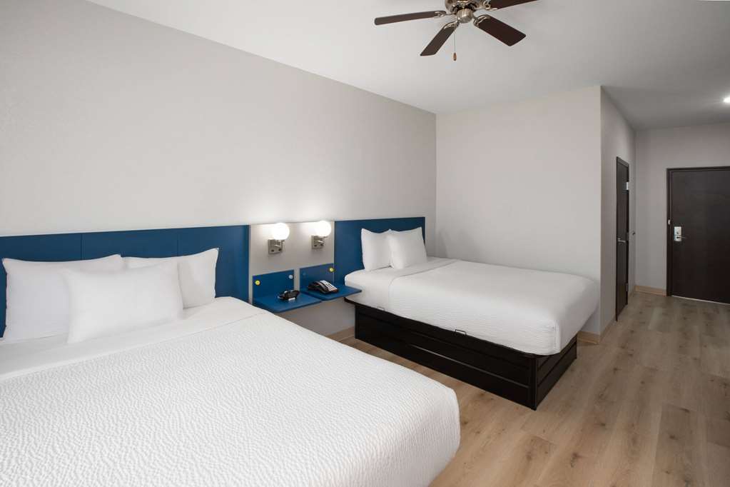 Microtel Inn & Suites by Wyndham Buda Austin South - photo 13
