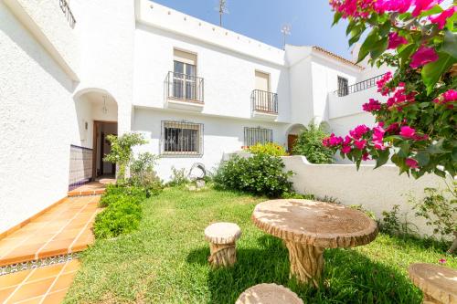 Casa Rural La Buganvilla — 4-Star Luxury Hotel in Nijar, Spain