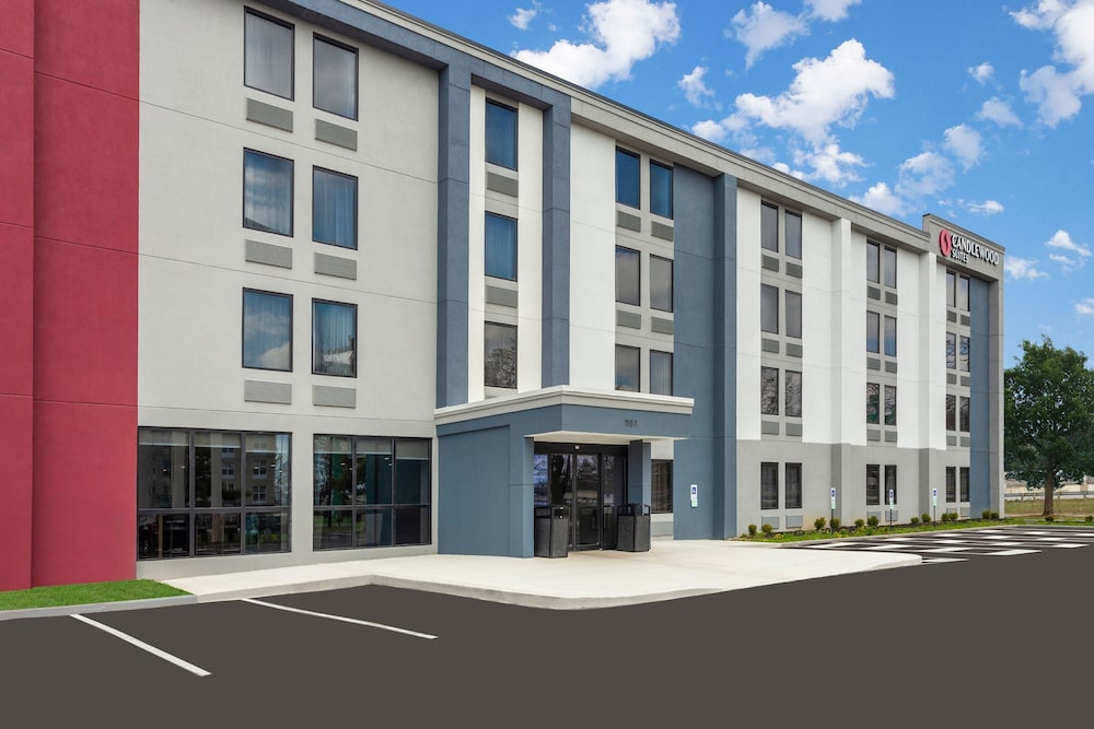 Candlewood Suites Columbus North - photo 41