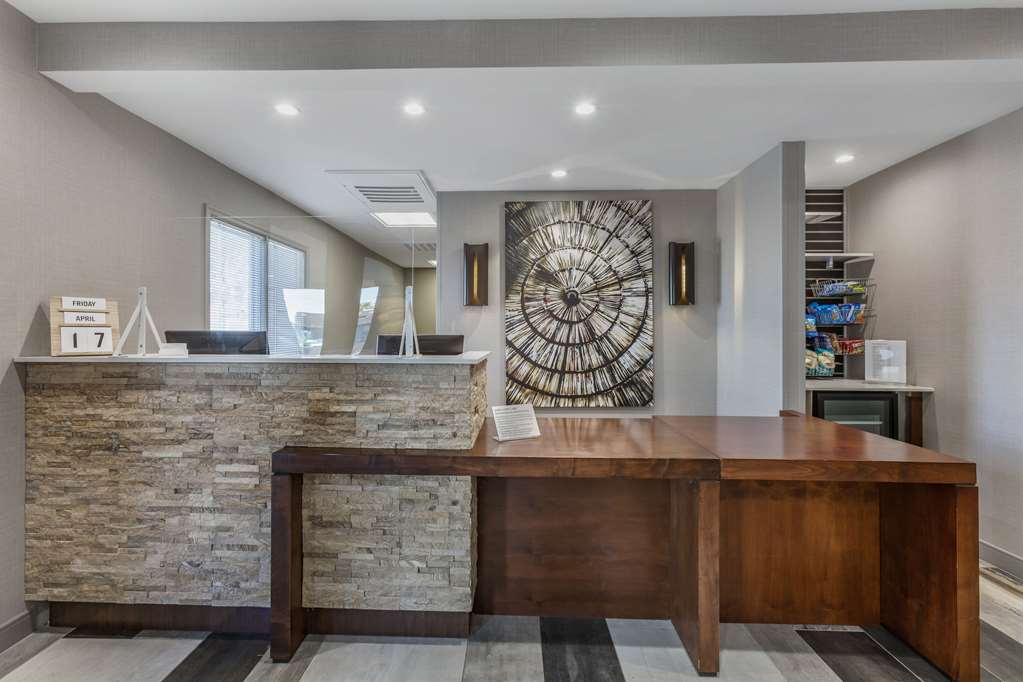 Windmill Suites Surprise Ascend Hotel Collection - photo 3