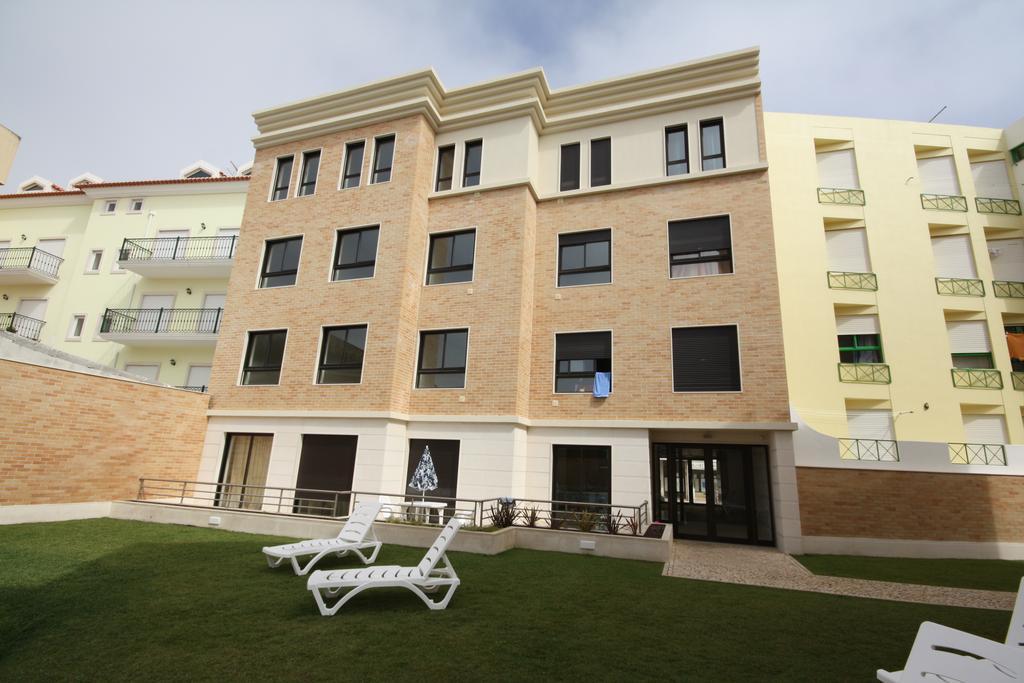 Prime Parque Residence — 4-Star Luxury Hotel in Sao Martinho Do Porto, Portugal