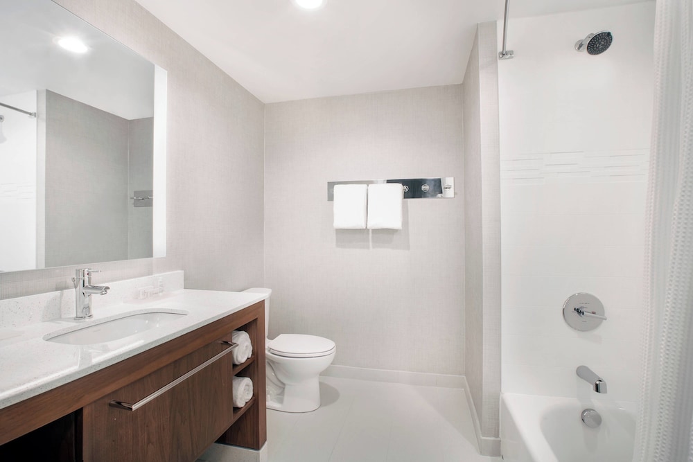 Residence Inn by Marriott Norwalk - photo 28