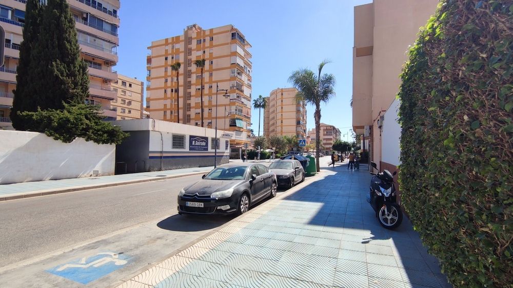 Fantástico Apartamento Totalmente Renovado — 4-Star Luxury Hotel in Torre Del Mar, Spain