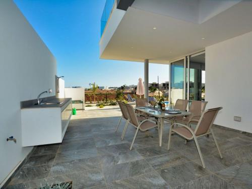 Villa Manta Chrysos Brand New Luxury 3 Bedroom Protaras Villa