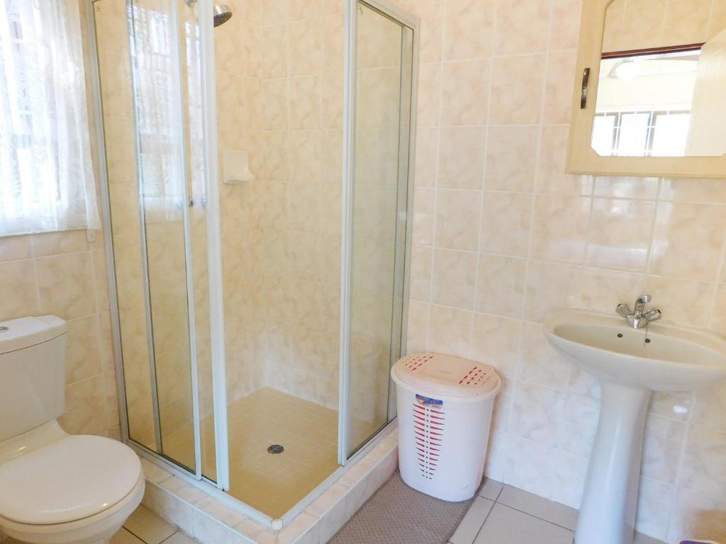 Mama Mia Cottages Oslo Beach in Port Shepstone, South Africa