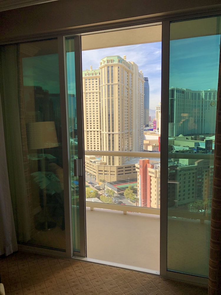 True 1BR Strip View at MGM Signature - photo 57