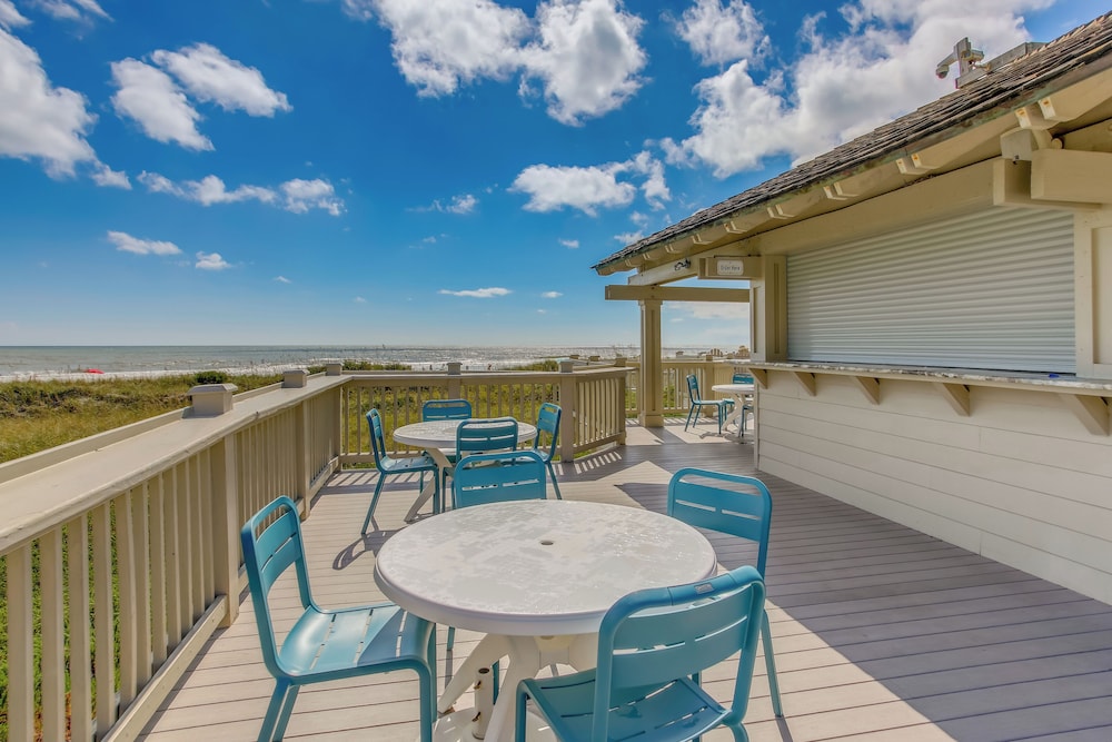 Walk to Beach and Barefoot Landing Resort Condo - photo 34