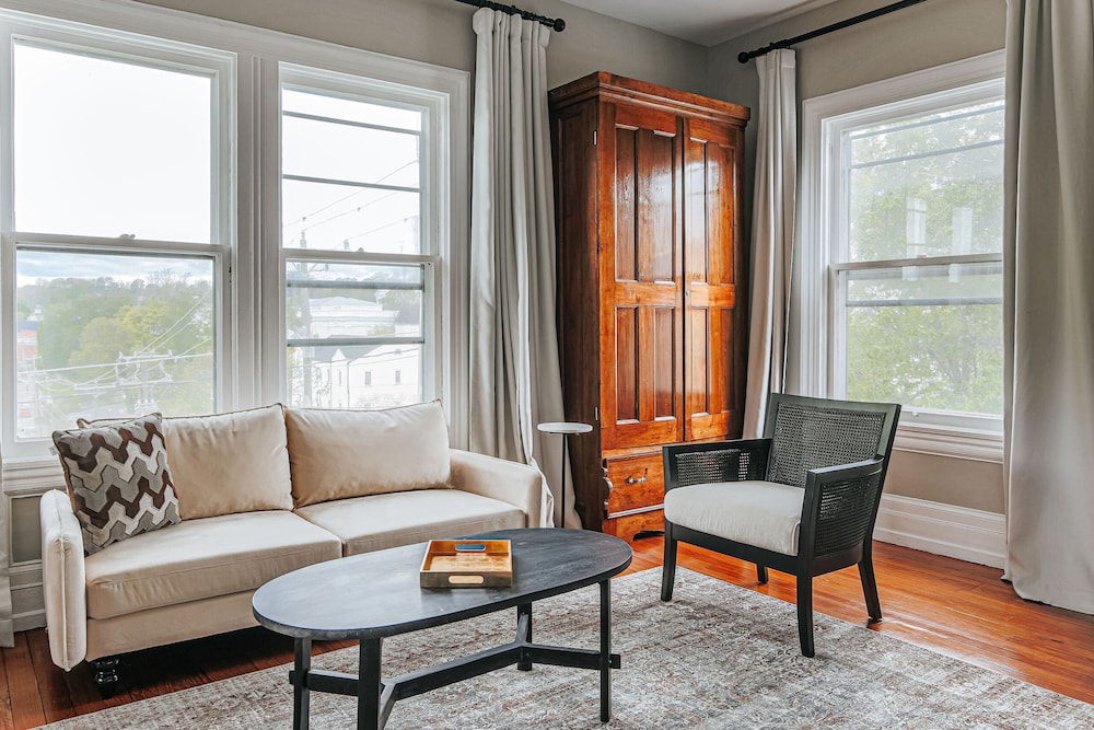 The Historic Berkeley Place - photo 33