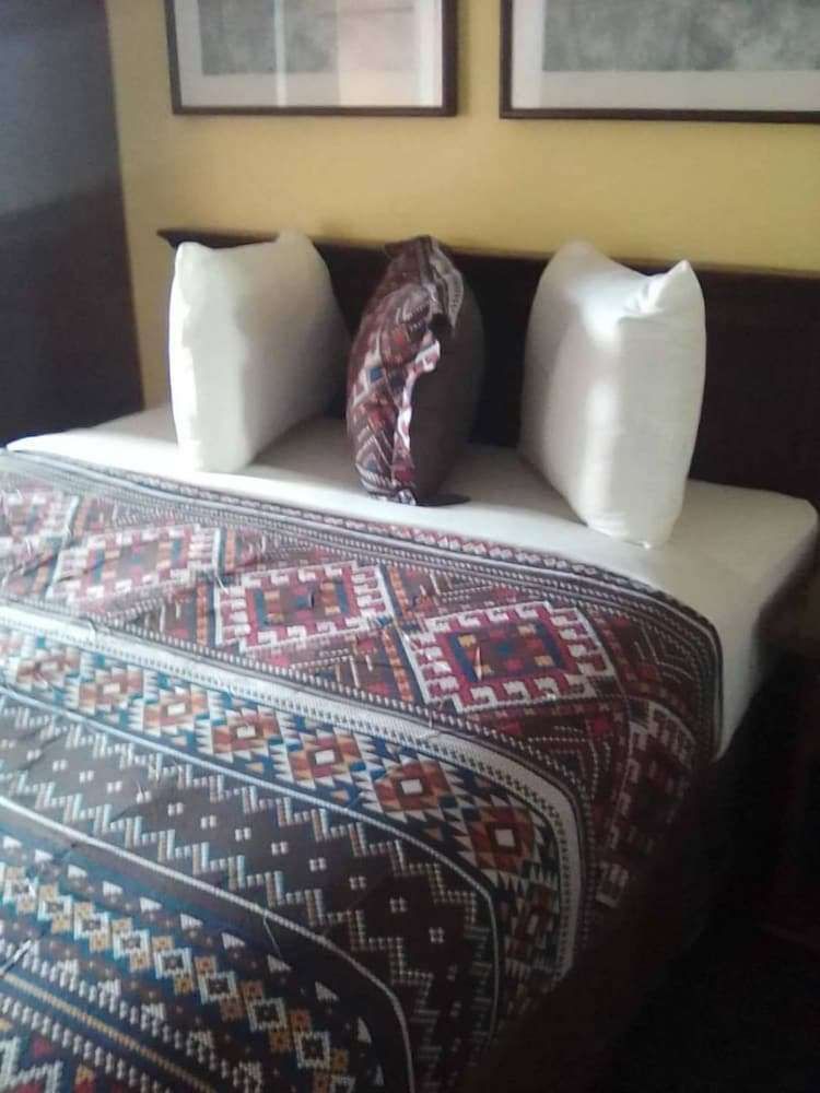 Vernals Best Value Inn - photo 10