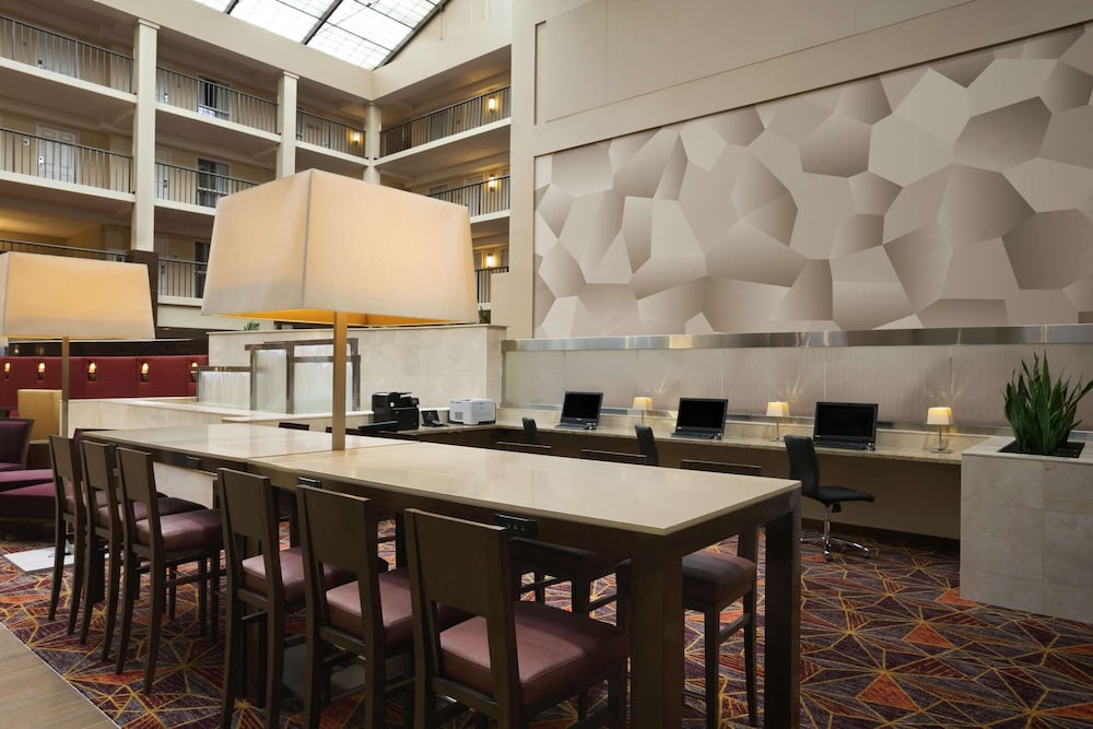 Embassy Suites by Hilton Cleveland Beachwood - photo 30