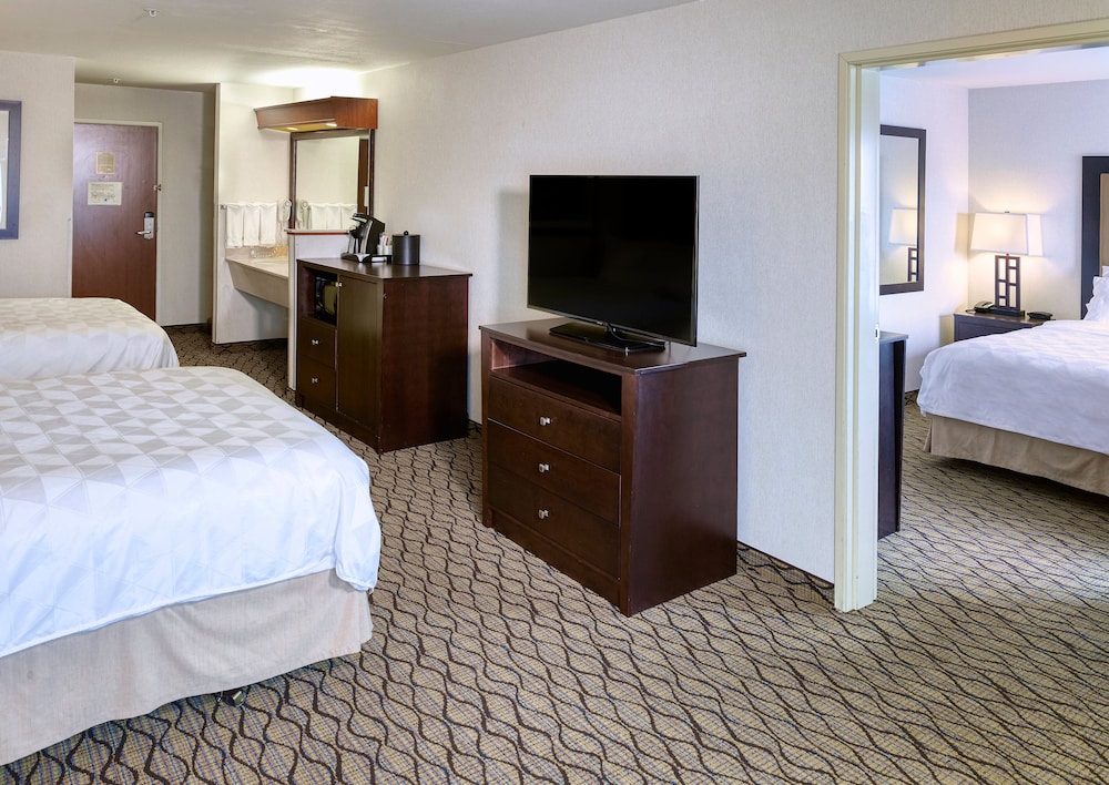Holiday Inn West Yellowstone by IHG. - photo 11
