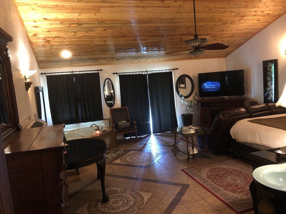 Echo Canyon Spa Resort - photo 40