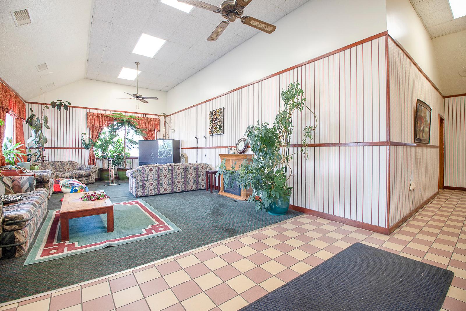 Hotel O Daylight Inn Elkhart I 90 IN - photo 16