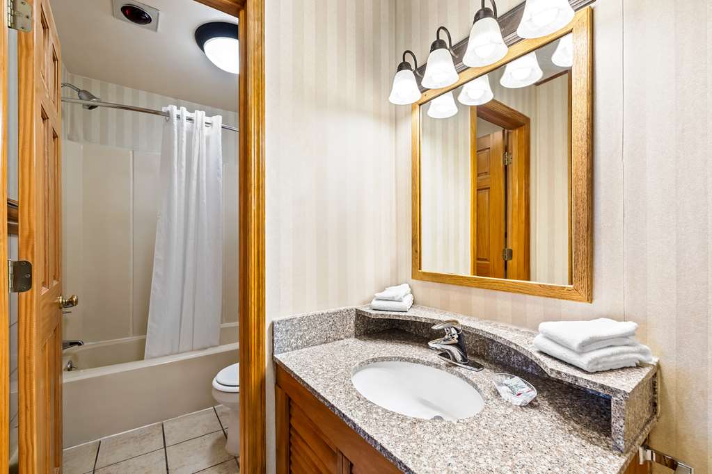Best Western Adirondack Inn - photo 25