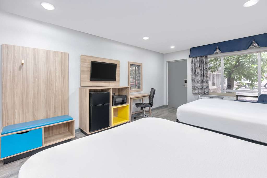 Days Inn by Wyndham South Fort Worth - photo 14