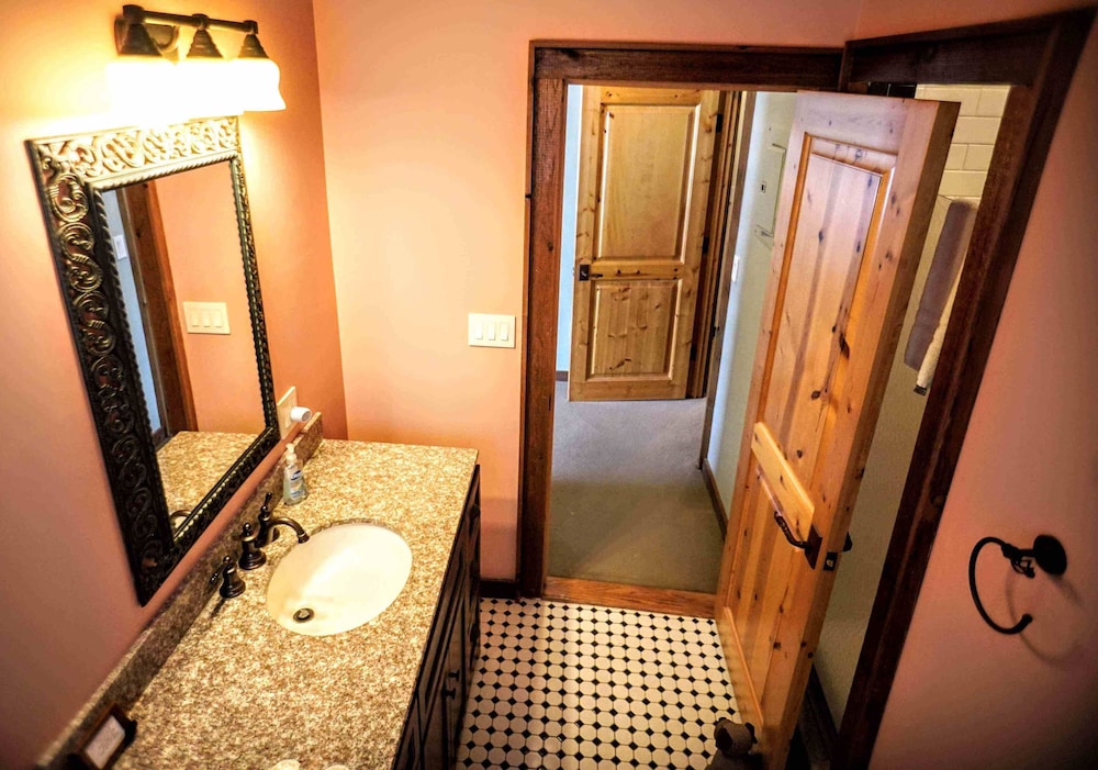 Ampersand Bay Resort - photo 157