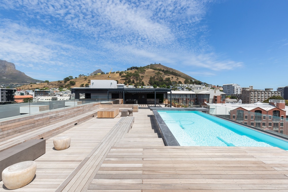 Rooftop pool