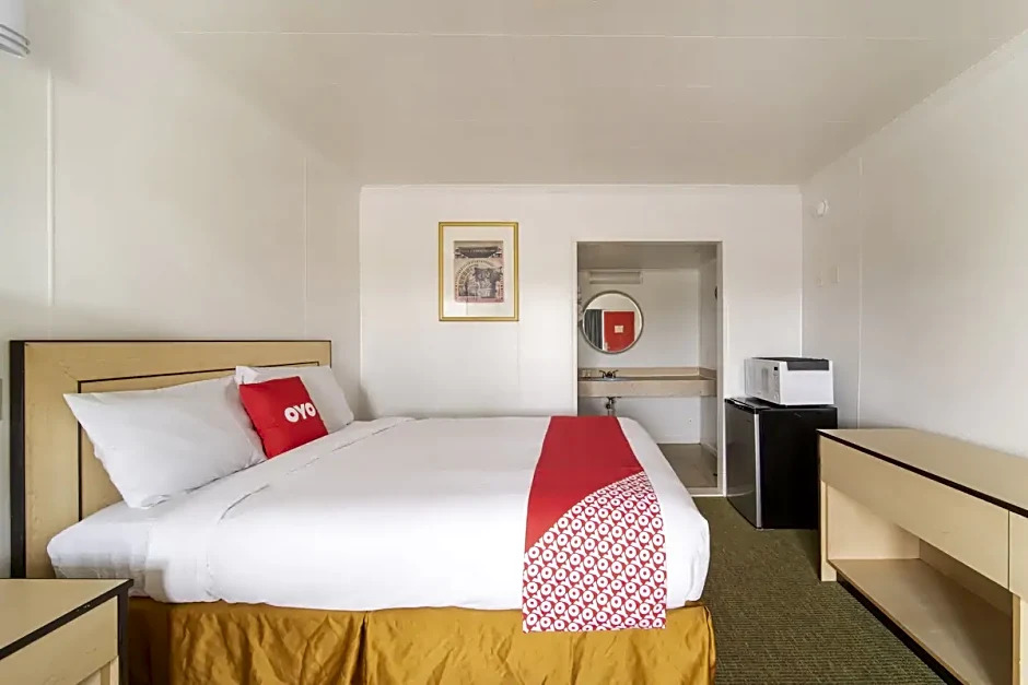 Gordon Highway Inn - photo 10