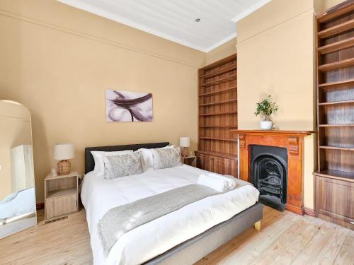 Newly renovated City Central Spacious and Family friendly