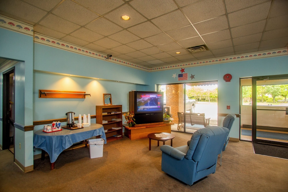 Lafayette Inn - photo 31