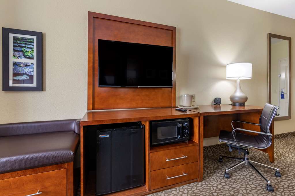 Comfort Suites Florence I 95 - photo 17
