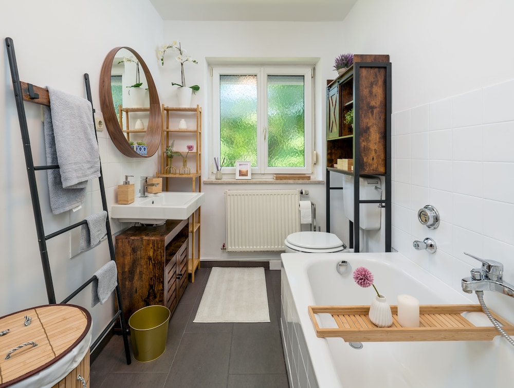 EG L 70m2 2 Zimmer Wohnung — 4-Star Luxury Hotel in Freilassing, Germany