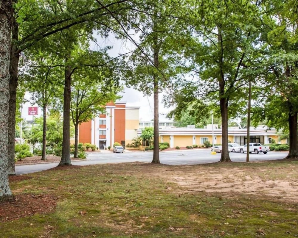 Budgetel Inn & Suites Atlanta - photo 35