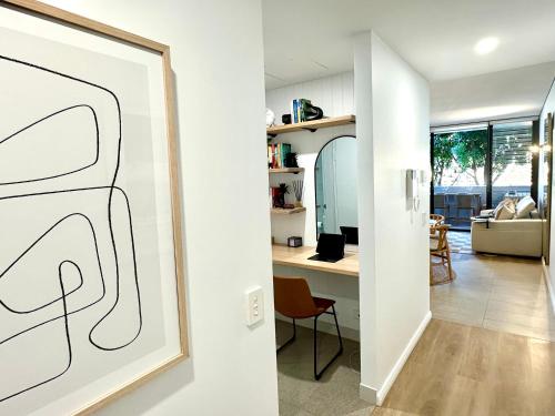 Luxury 1 BR Apartment in Randwick Walk to hospital UNSW Dining W parking and lift and AC — 4-Star Luxury Hotel in Sydney, Australia