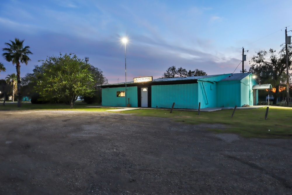 Mathis Motel - photo 19