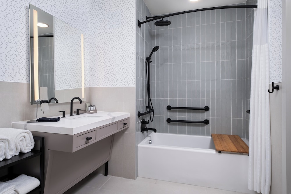 Denizen Hotel - photo 29