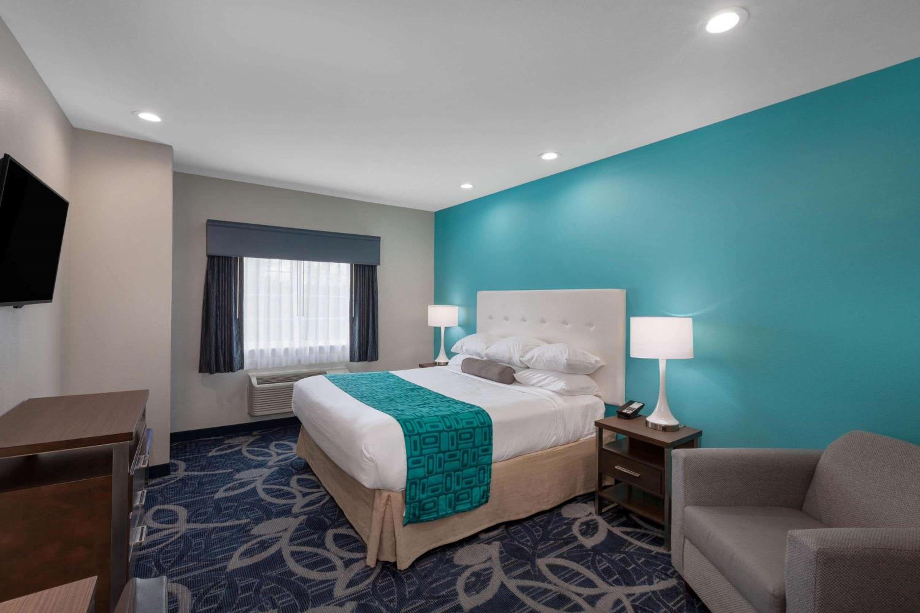 Americas Best Value Inn Houston Willowbrook - photo 33