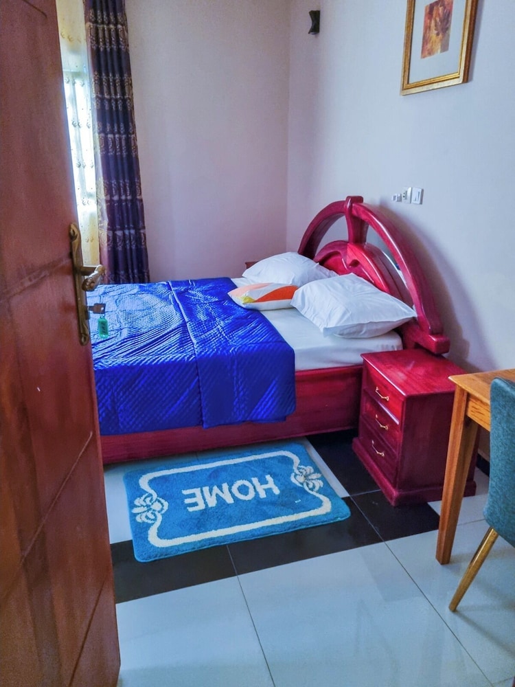 Nn Guest House — Bonaberi — photo 4