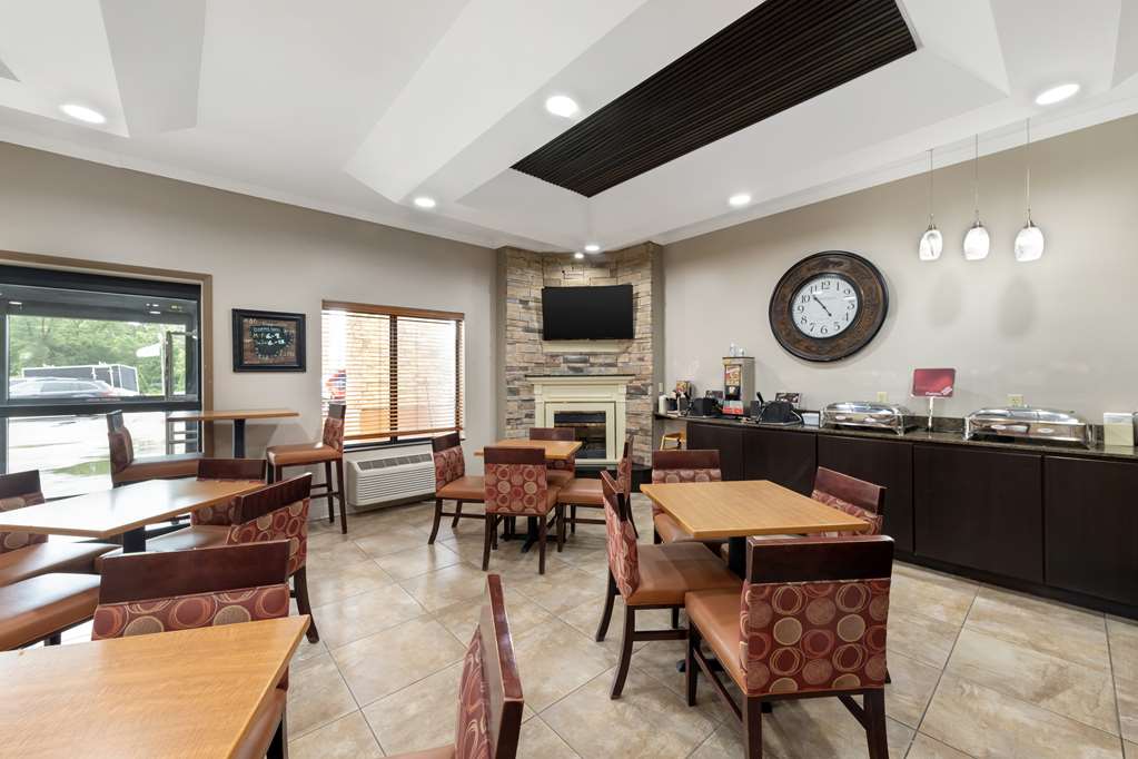 Best Western Plus Albert Lea I 90 I 35 Hotel - photo 42