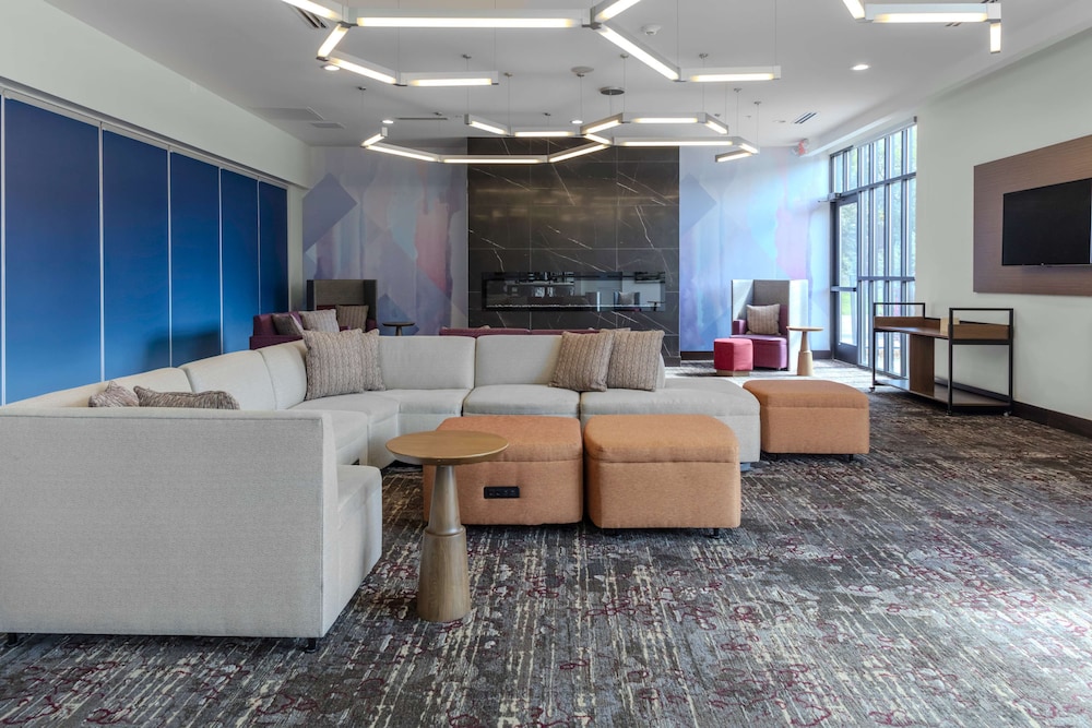 Hilton Garden Inn Detroit Utica - photo 2