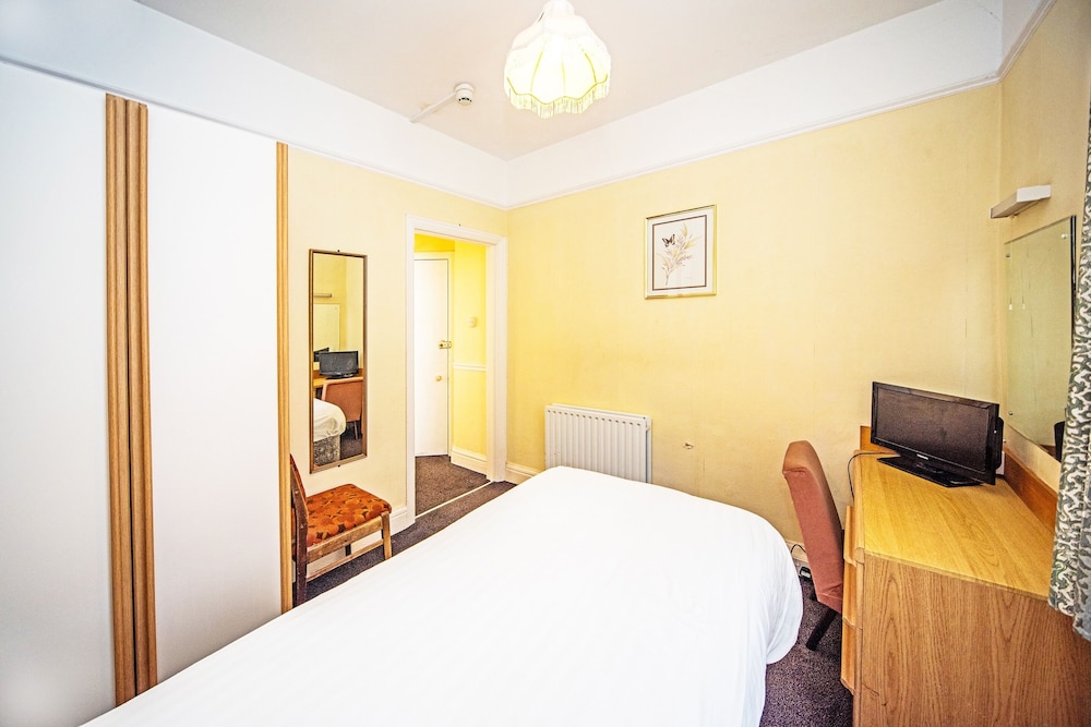 The Sherwood Palm Hotel Torquay Beach in Torquay, United Kingdom