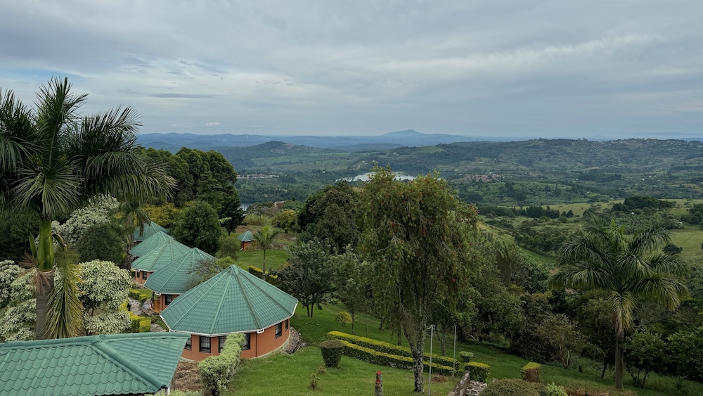 Top of the World Lodges Fort Portal in Fort Portal, Republic of Uganda