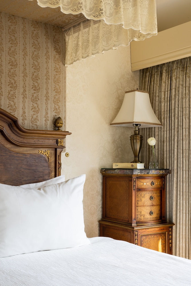 Seven Gables Inn on Monterey Bay A Kirkwood Collection Hotel - photo 52