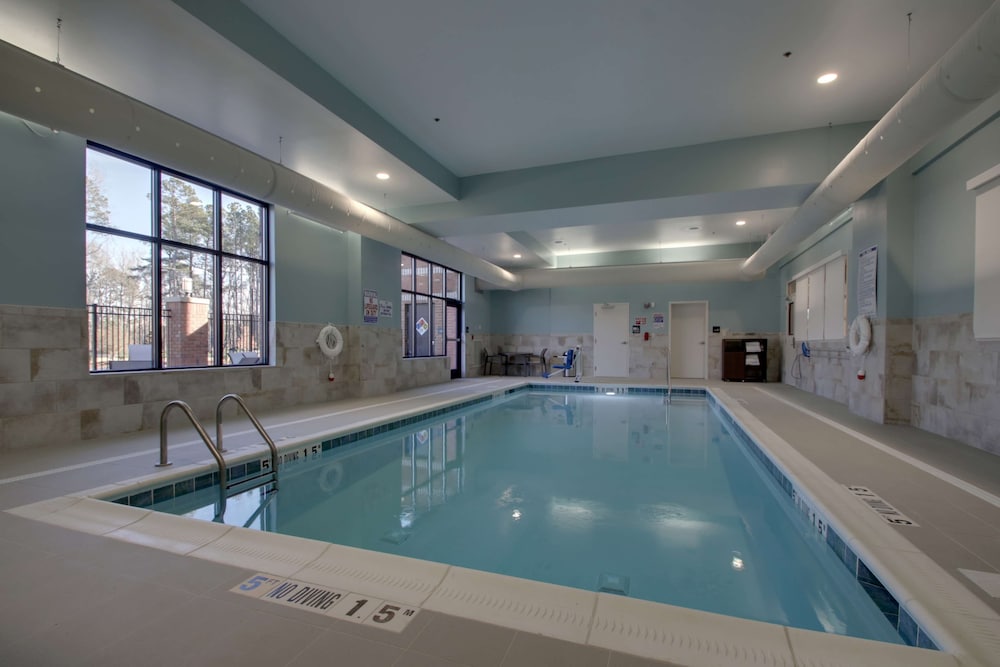Hampton Inn & Suites Knightdale Raleigh - photo 50