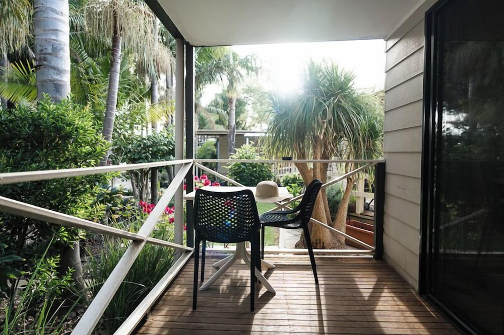 Highway 1 Holiday & Lifestyle Park in Adelaide, Australia