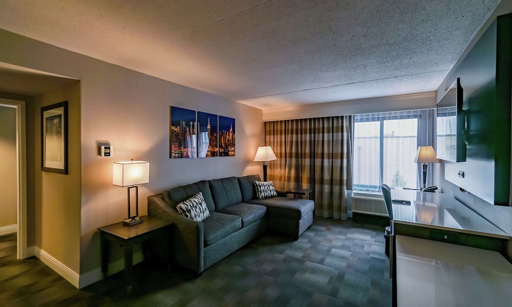 Hampton Inn Carlstadt At The Meadowlands - photo 6
