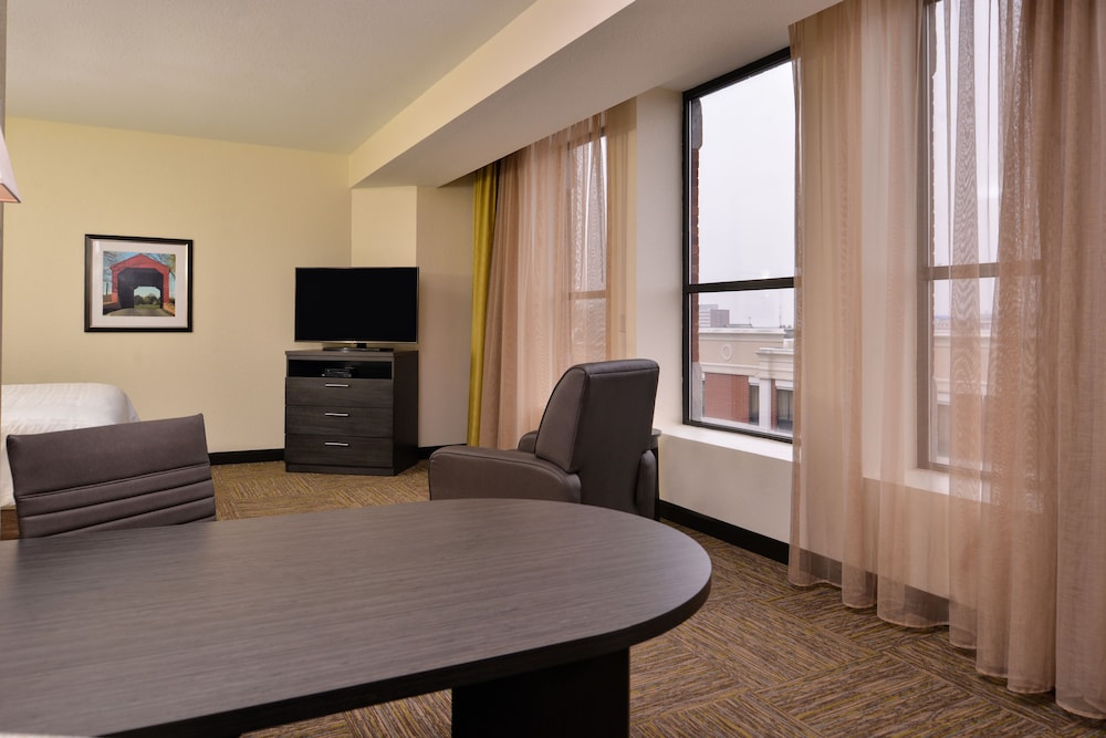 Candlewood Suites Terre Haute by IHG - photo 20