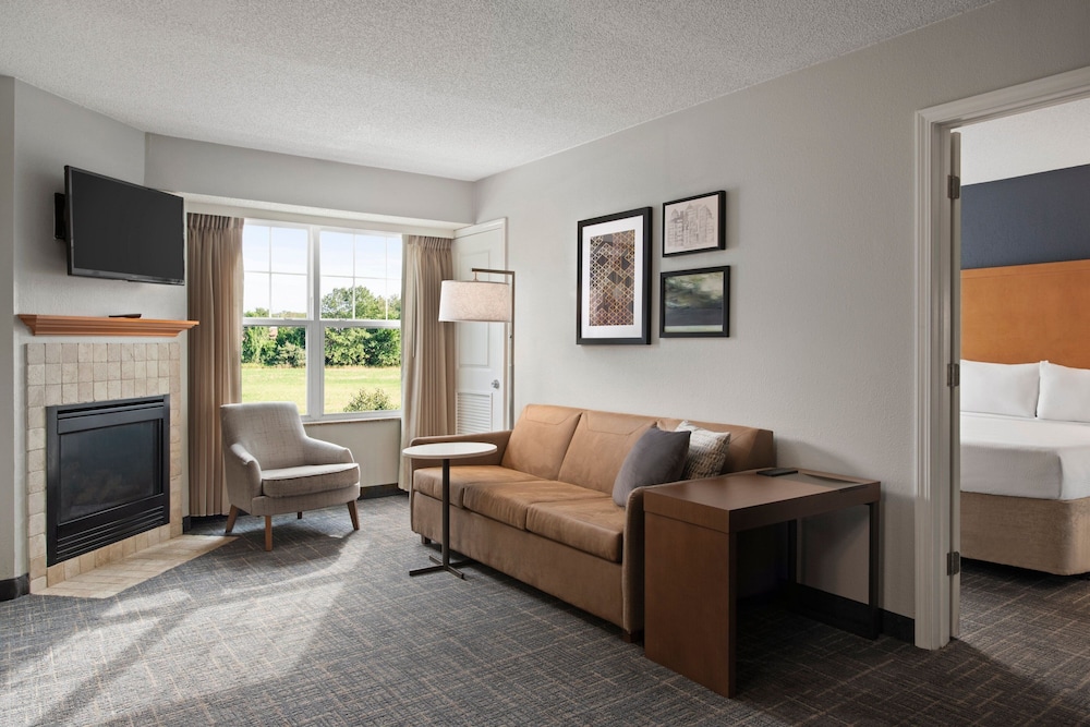 Residence Inn by Marriott Mt. Laurel at Bishop's Gate - photo 4